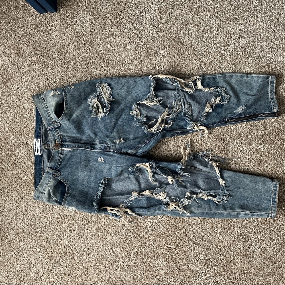 One Teaspoon Distressed Boyfriend Jean
